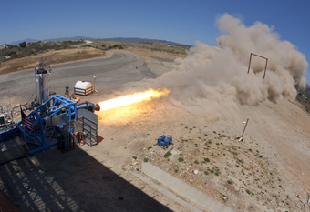 Virgin Galactic testar raketmotorn till SpaceShipTwo