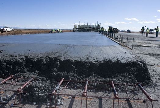 Landningsbanan vid Spaceport America får betongyta